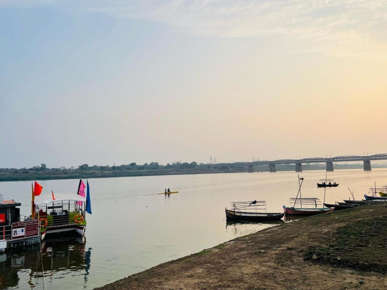 Hotel Sangam View Prayagraj Exterior photo